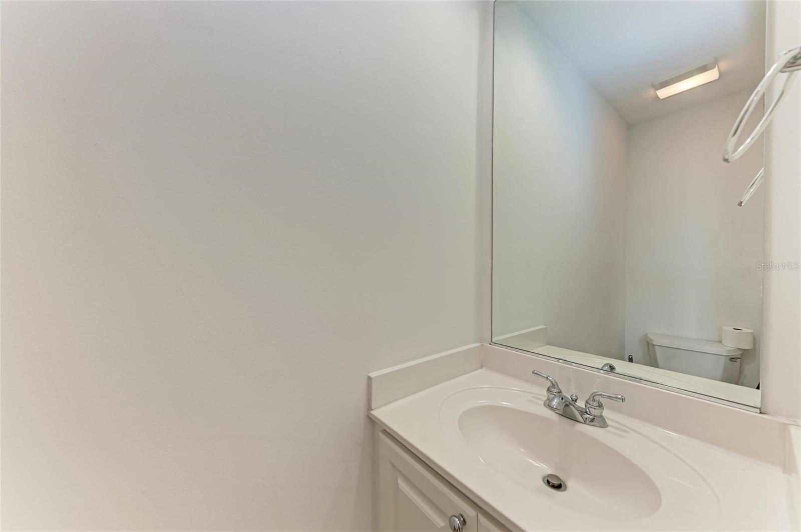 Image 15 of 44 For 1501 Napoli Drive W 1501