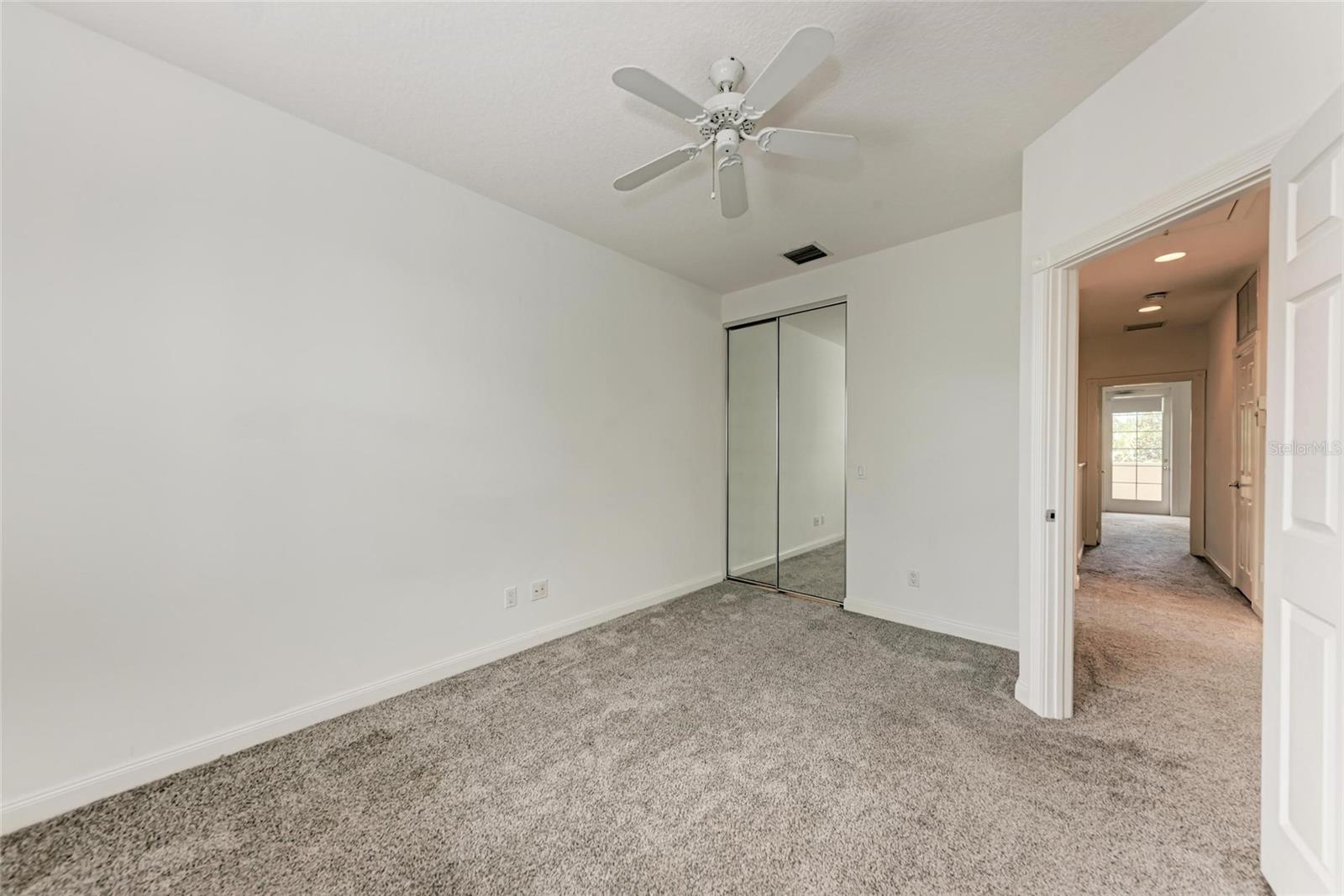 Image 18 of 44 For 1501 Napoli Drive W 1501