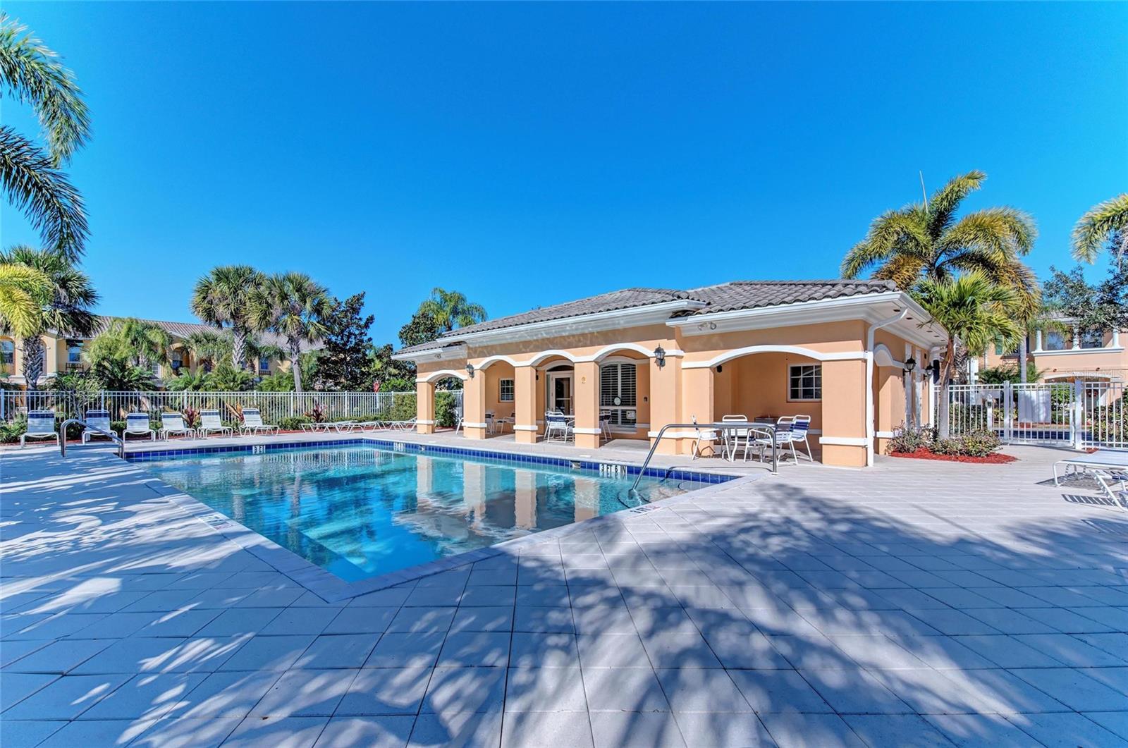 Image 40 of 44 For 1501 Napoli Drive W 1501