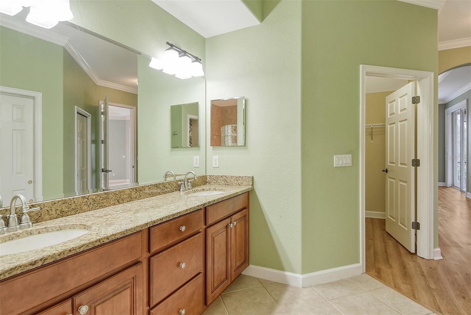 Image 29 of 77 For 206 Bella Vista Terrace 29b