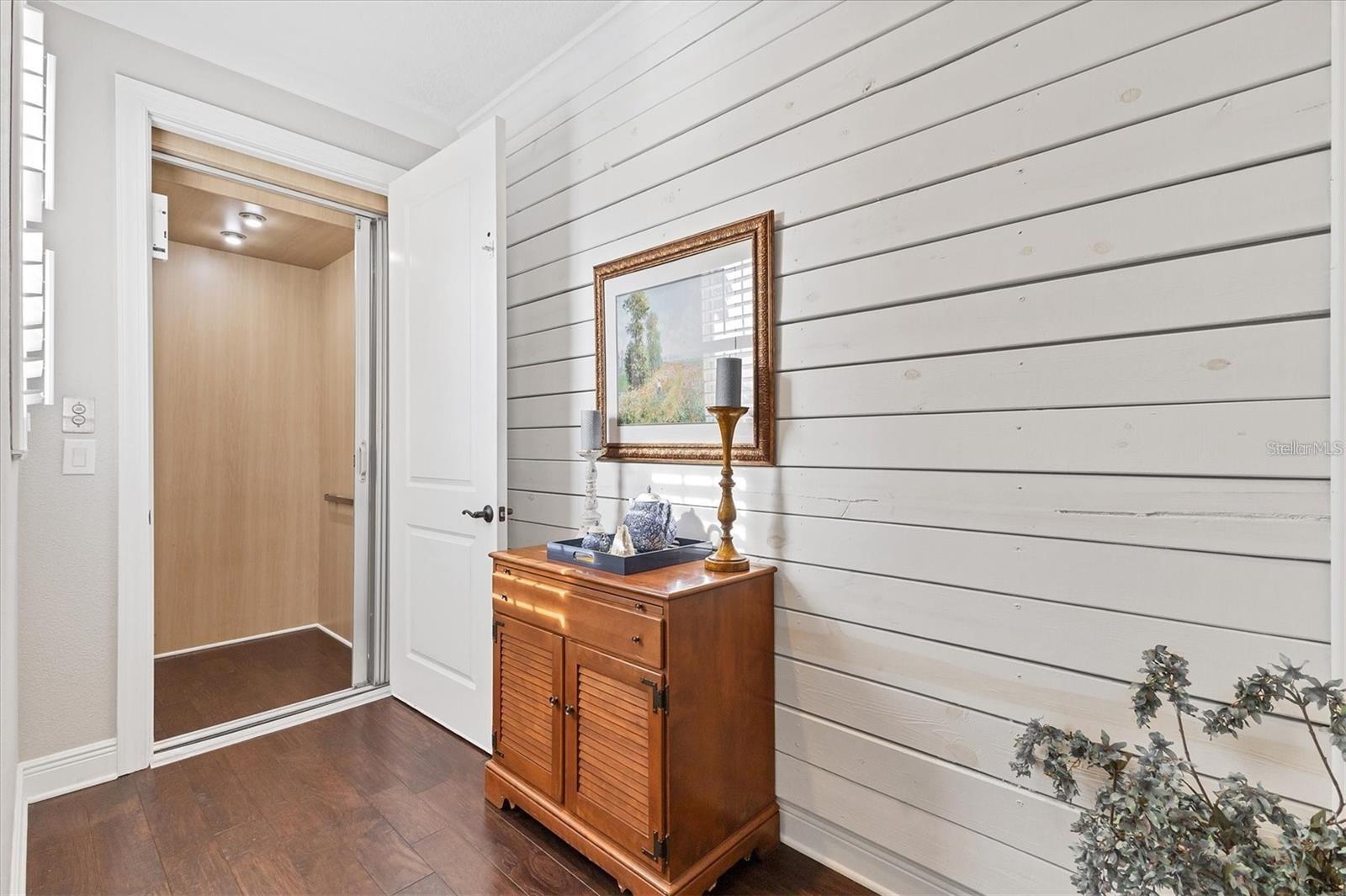 Image 13 of 55 For 1294 Riverscape Street D