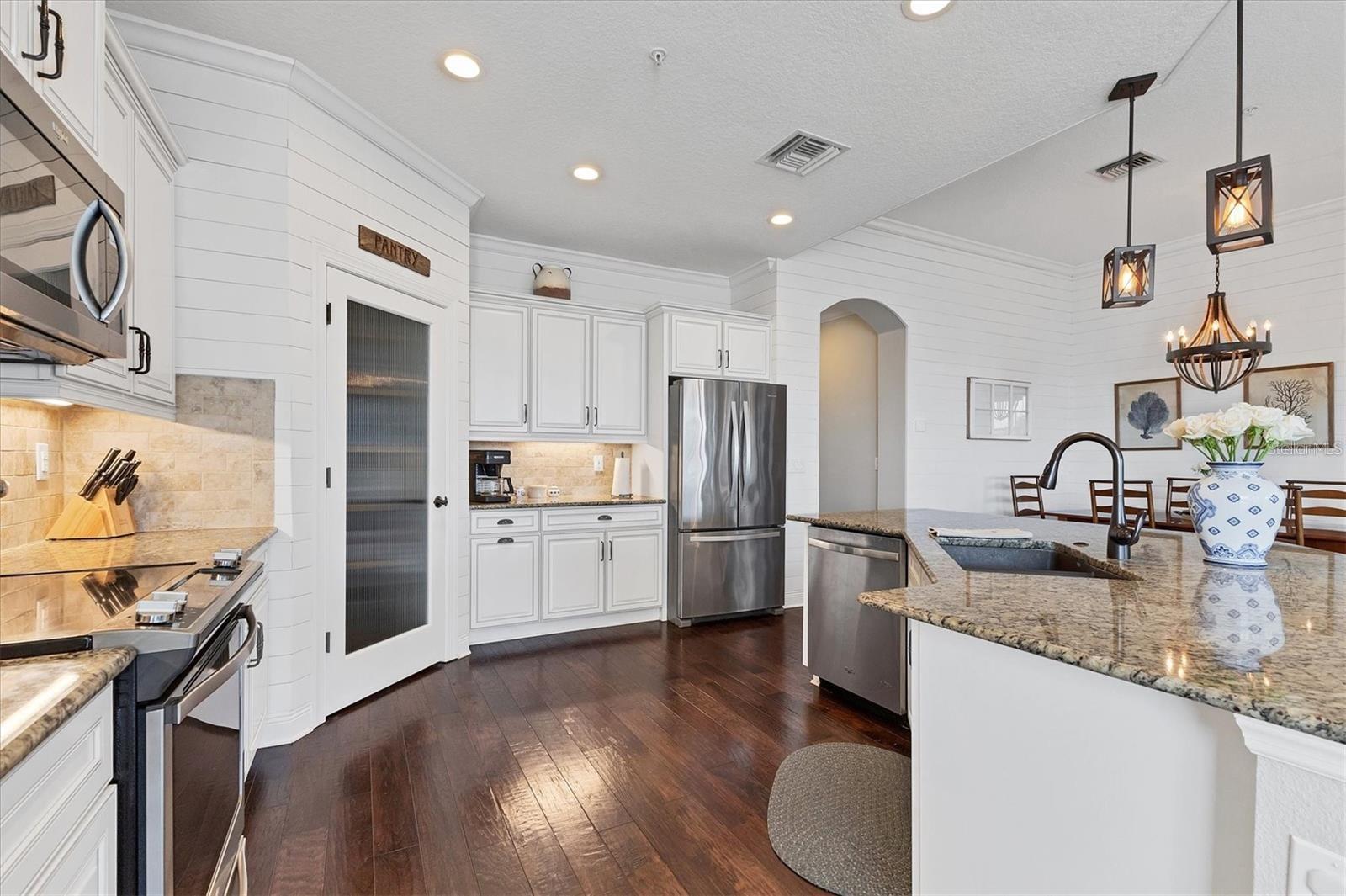Image 19 of 55 For 1294 Riverscape Street D