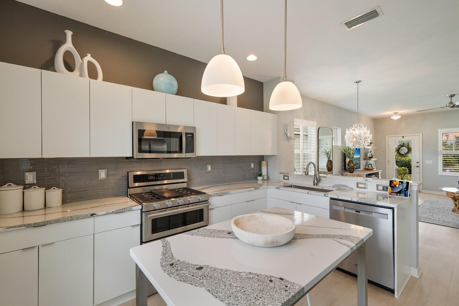 Image 12 of 72 For 5006 Boston Common Glen