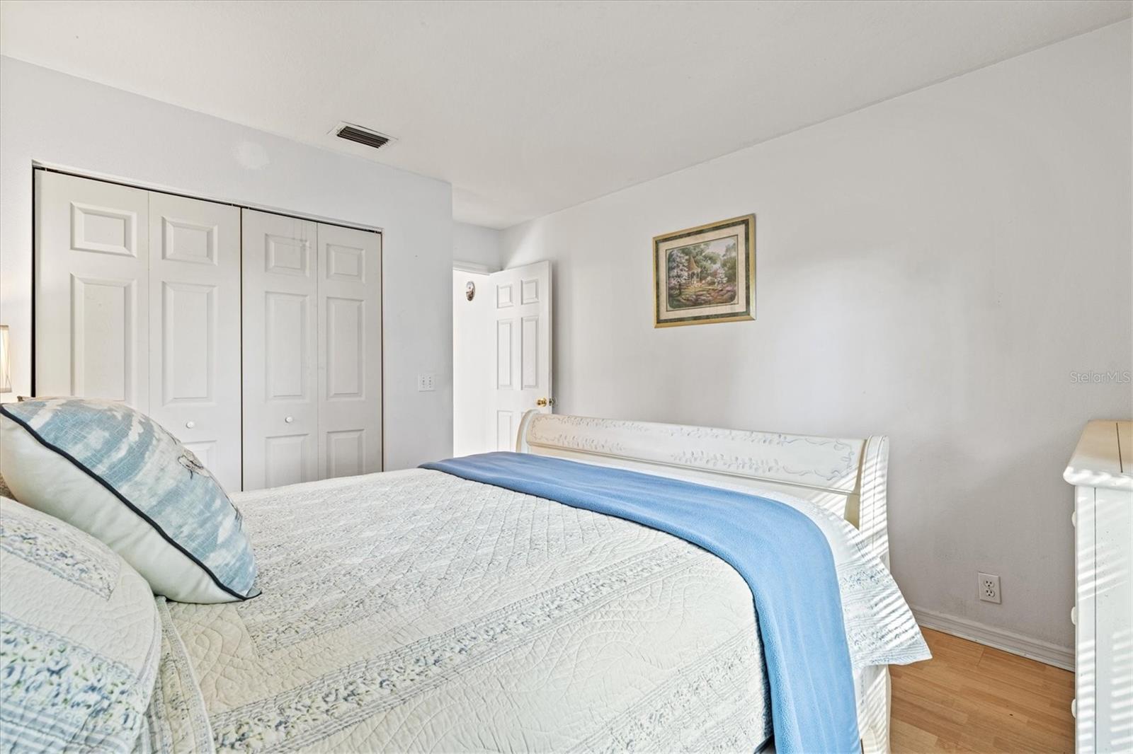 Image 24 of 55 For 5128 18th Lane E