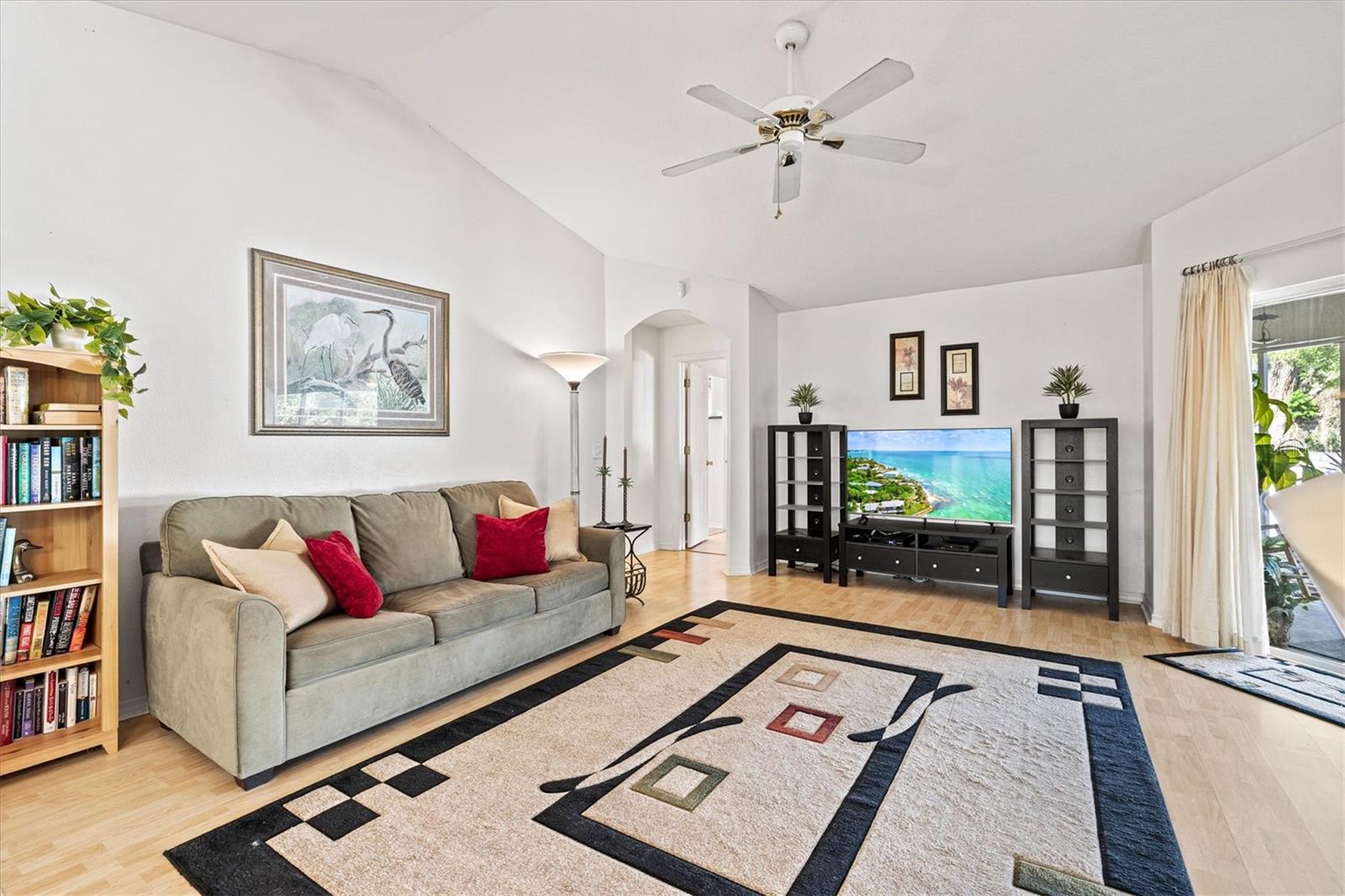 Image 6 of 55 For 5128 18th Lane E