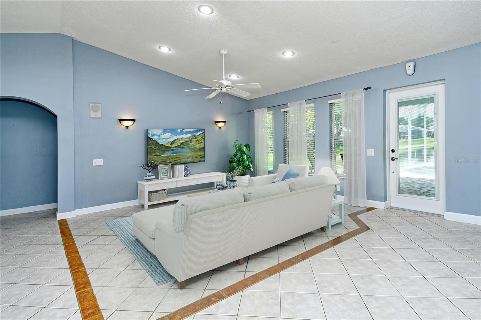 Image 10 of 51 For 210 113th Street E