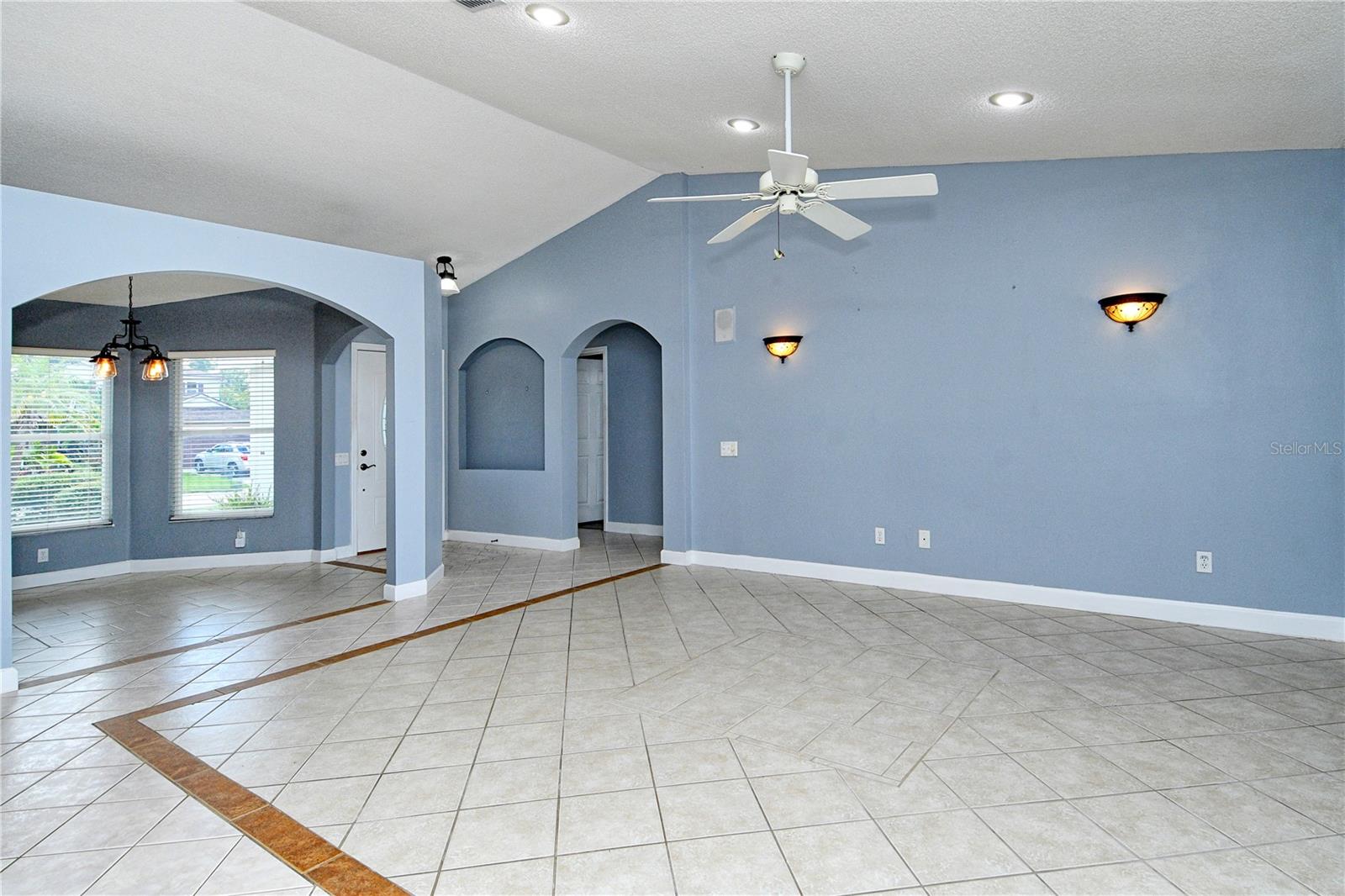 Image 13 of 51 For 210 113th Street E