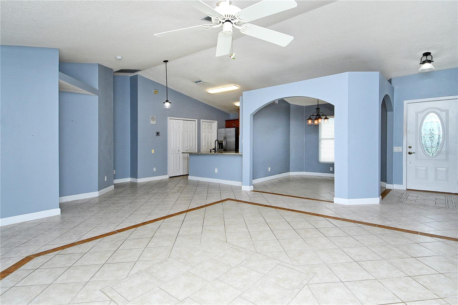 Image 14 of 51 For 210 113th Street E