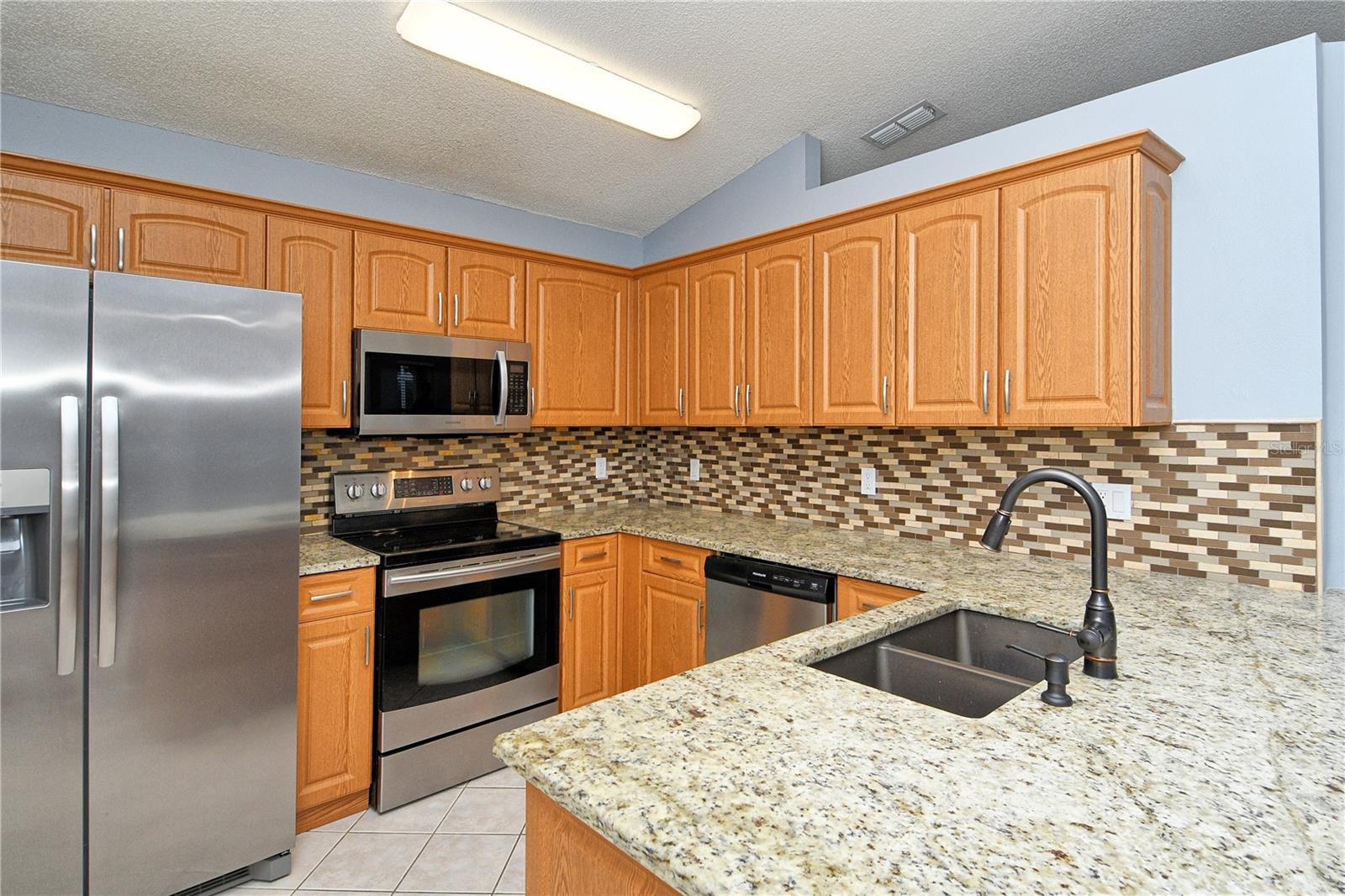 Image 19 of 51 For 210 113th Street E