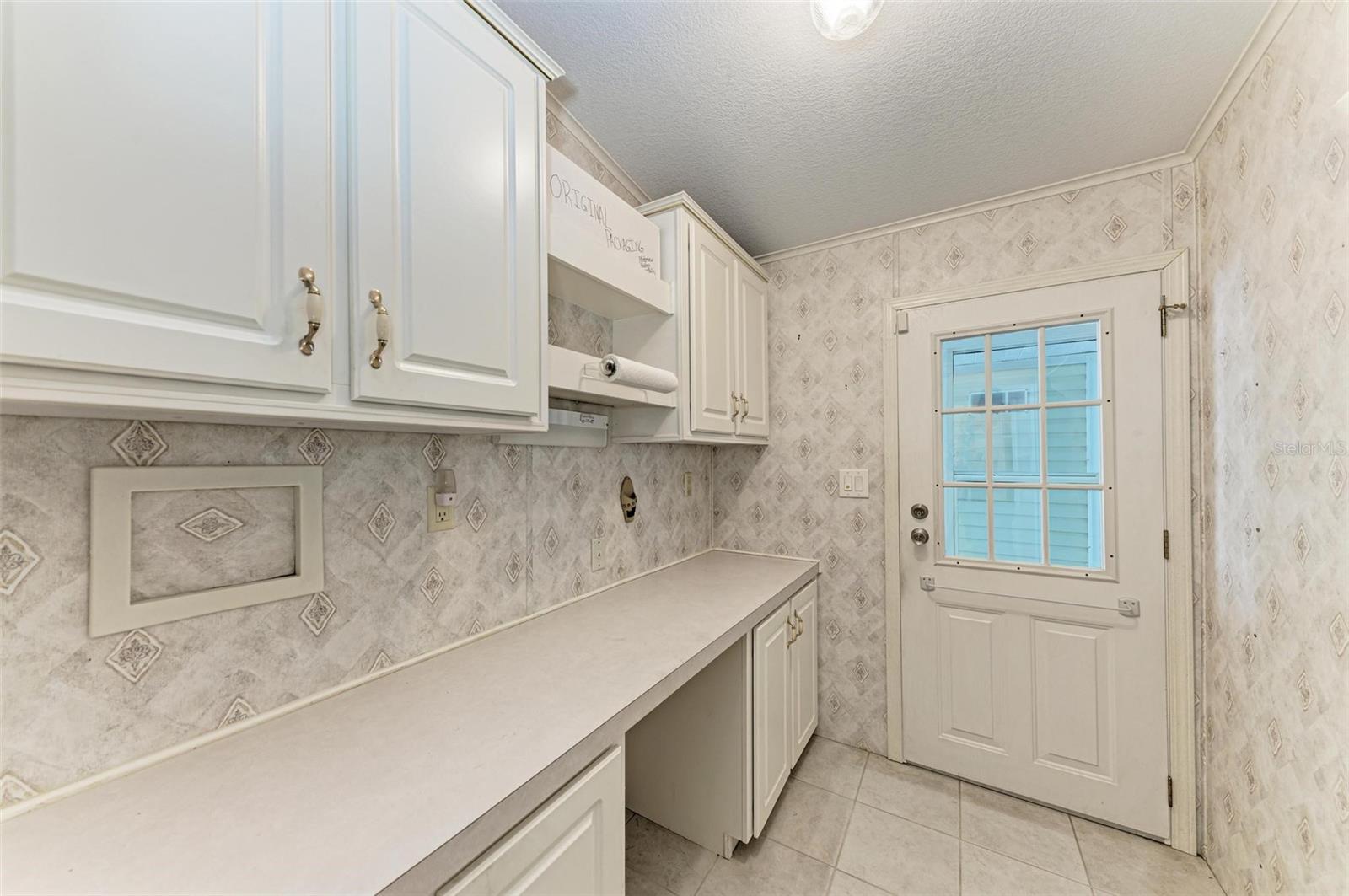 Image 17 of 25 For 8434 Imperial Circle