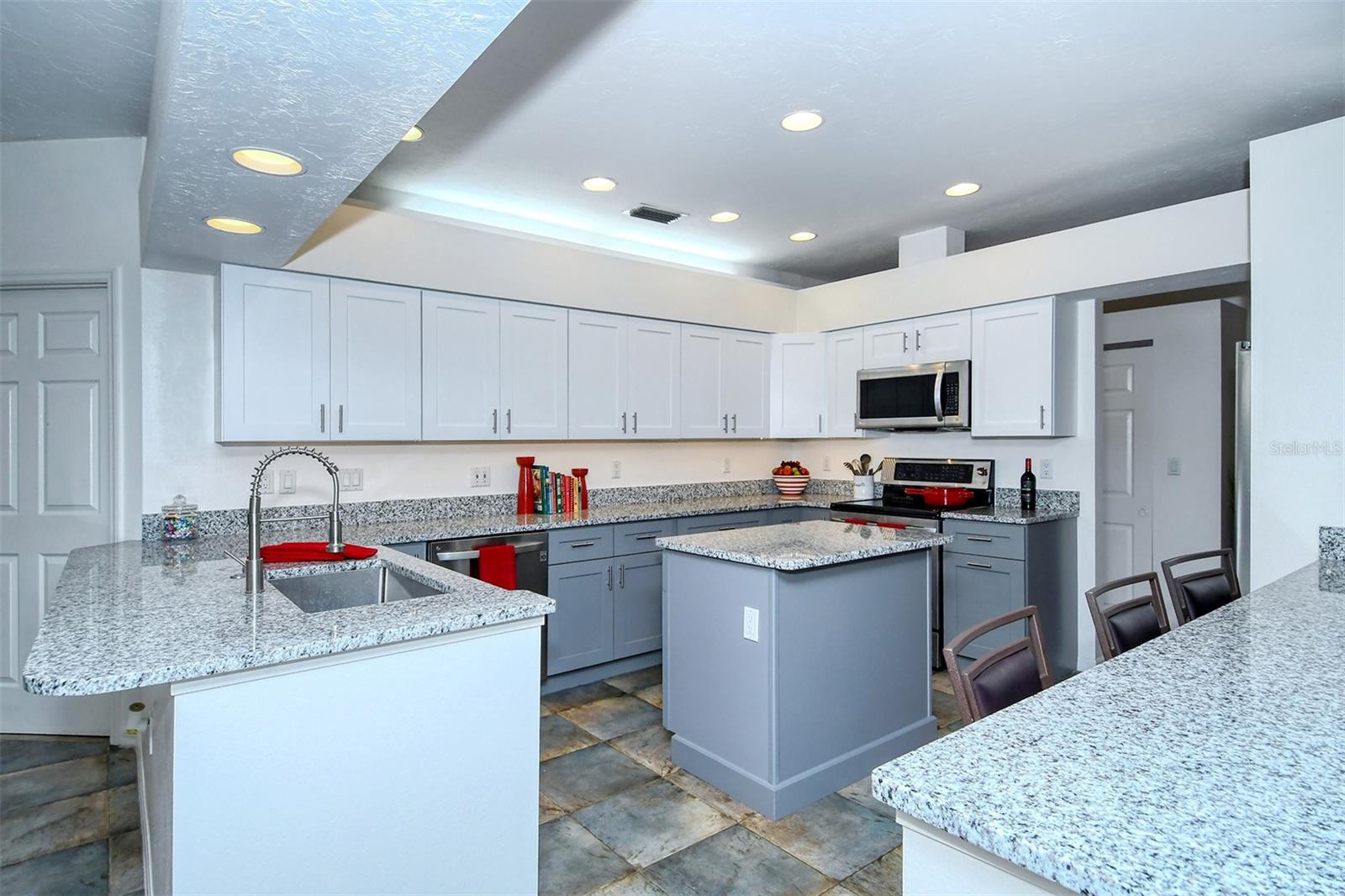 Image 15 of 55 For 4855 Hoyer Drive