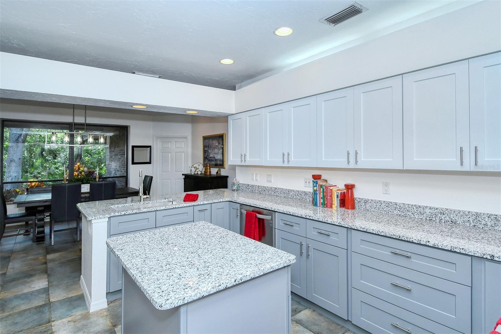 Image 17 of 55 For 4855 Hoyer Drive