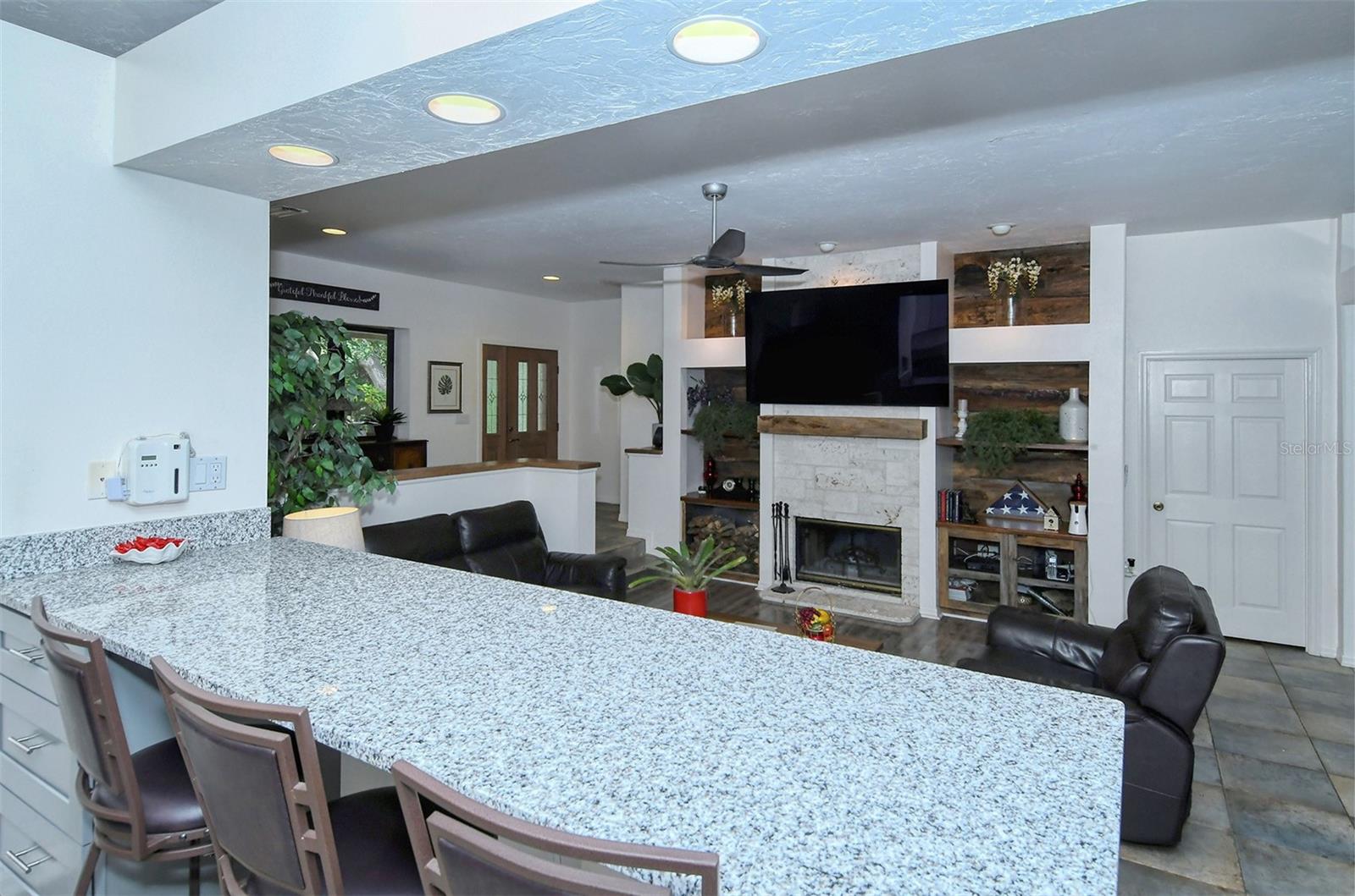 Image 18 of 55 For 4855 Hoyer Drive