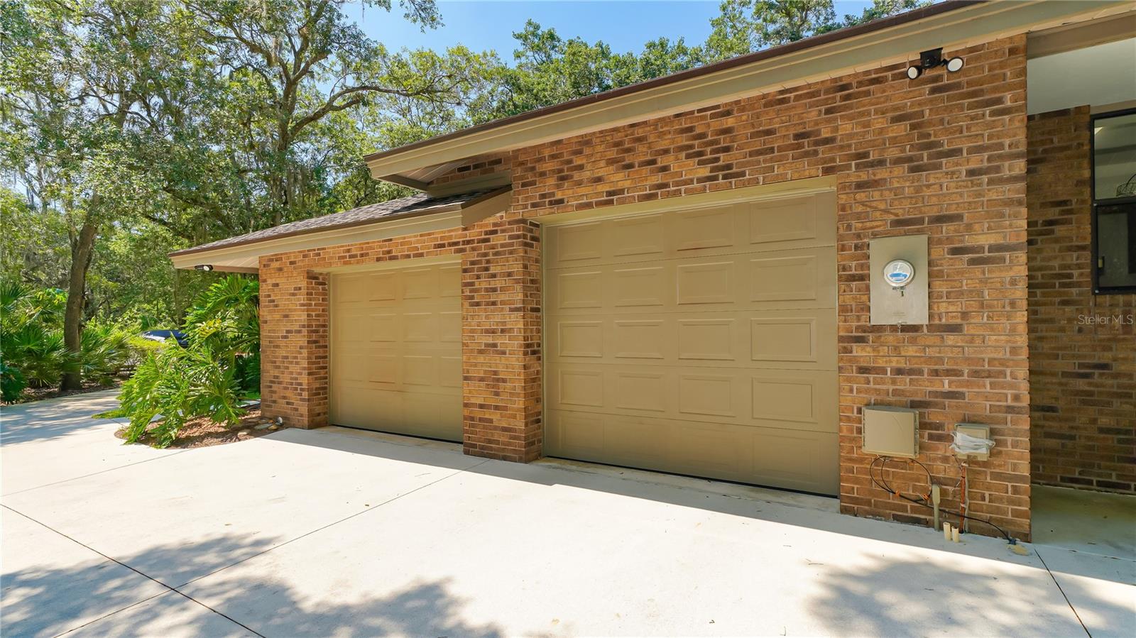 Image 42 of 55 For 4855 Hoyer Drive