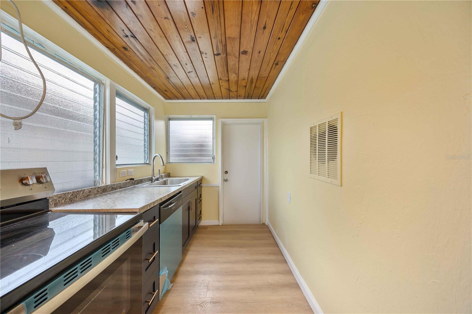 Image 13 of 26 For 3624 115th Street W