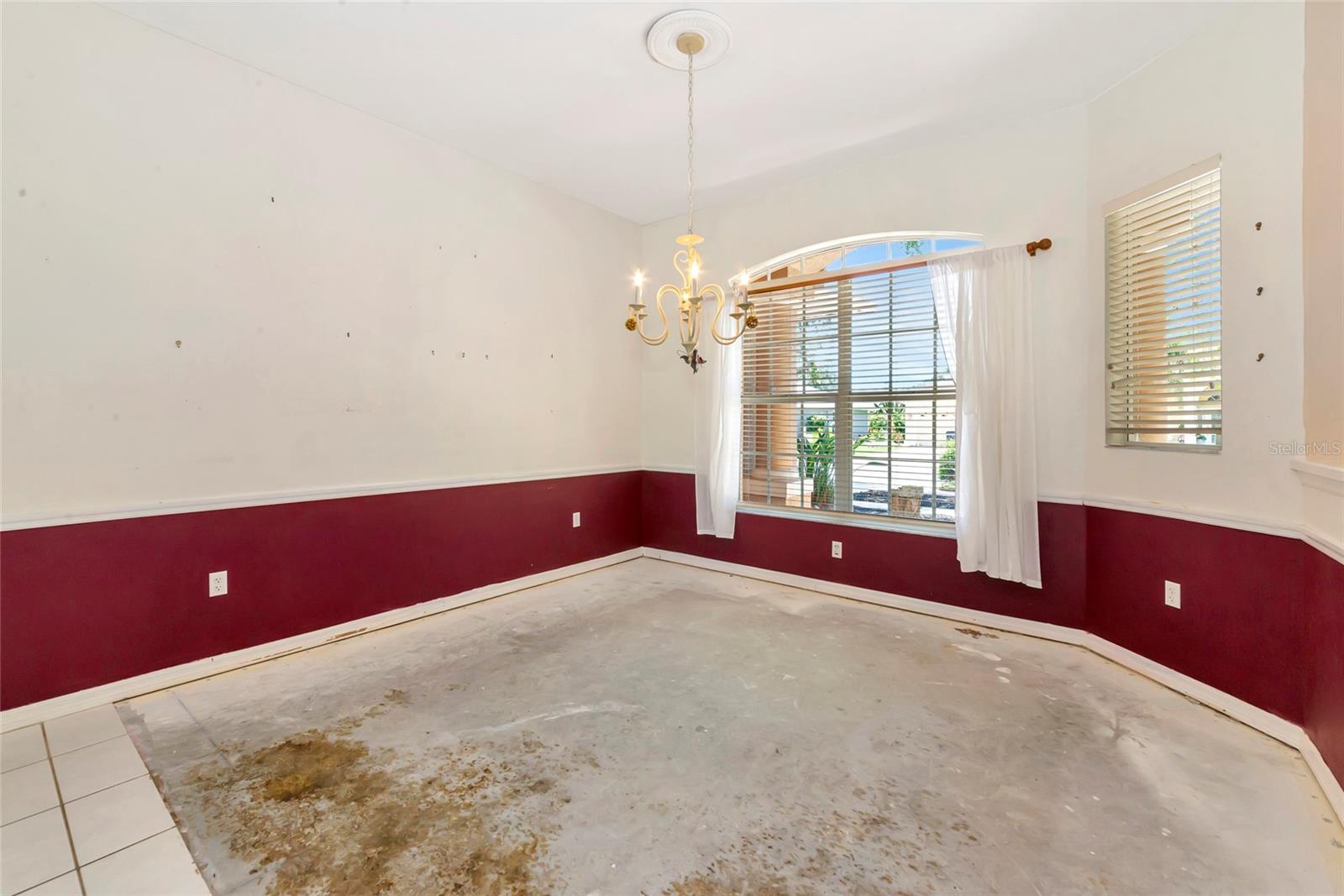 Image 9 of 36 For 3943 Serenity Circle