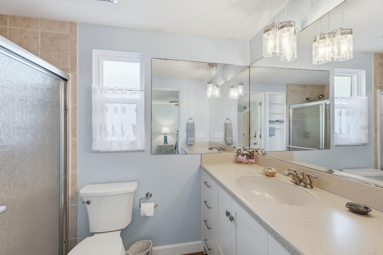 Image 18 of 40 For 573 Spanish Drive N