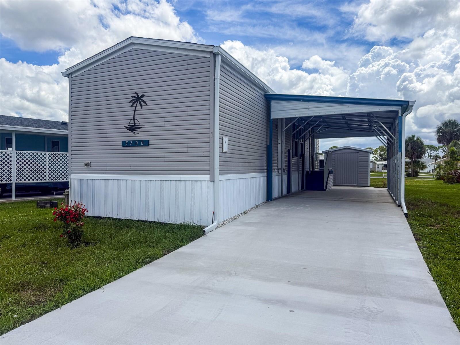 Details for 5700 Holiday Park Boulevard, NORTH PORT, FL 34287