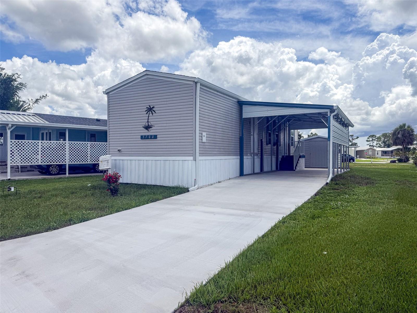 Image 13 of 29 For 5700 Holiday Park Boulevard