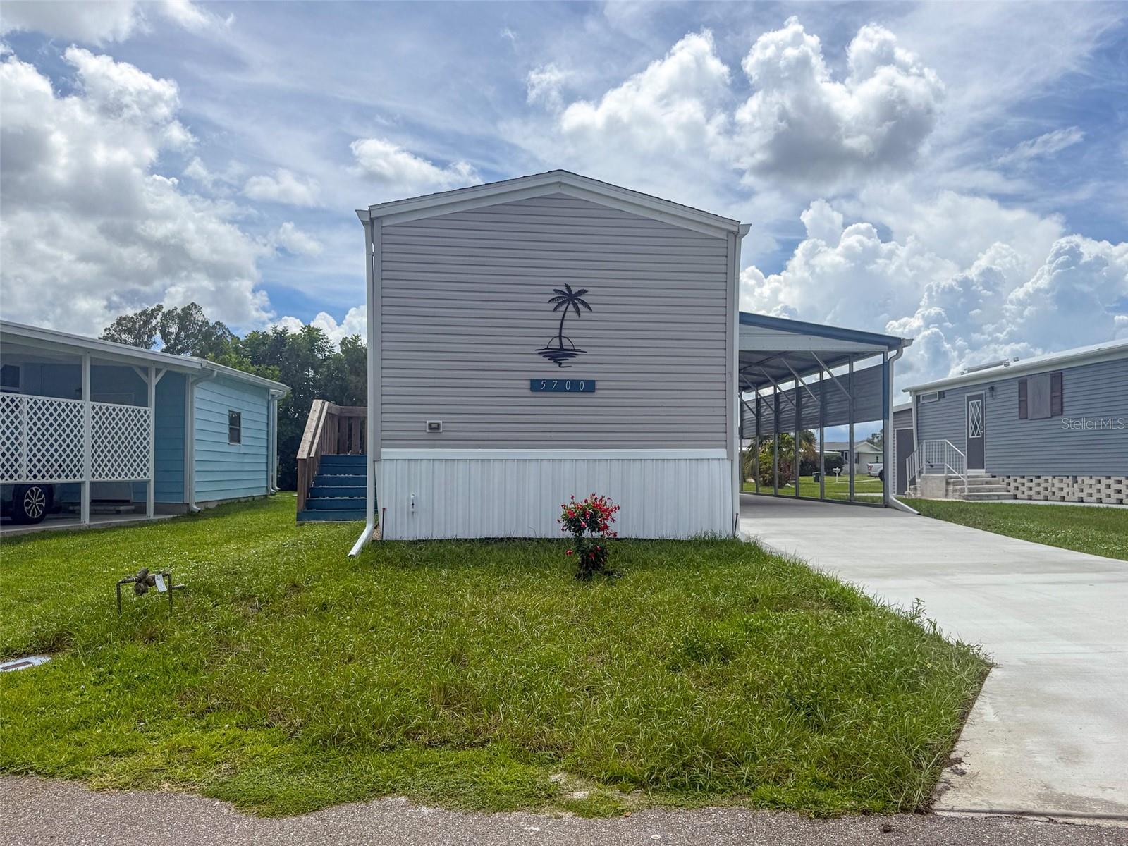 Image 15 of 29 For 5700 Holiday Park Boulevard