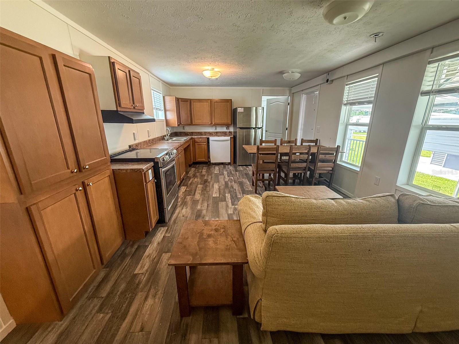 Image 3 of 29 For 5700 Holiday Park Boulevard