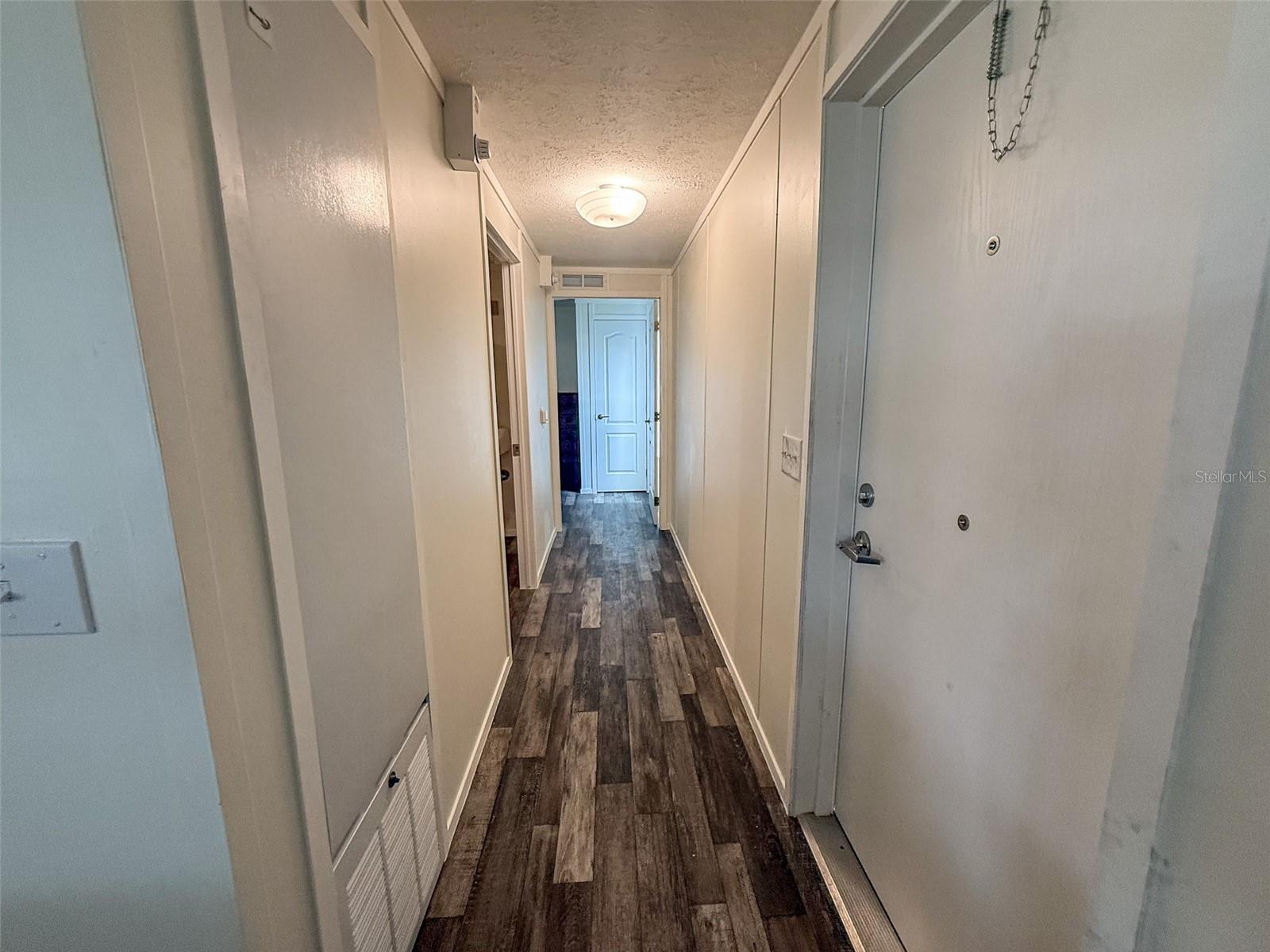 Image 6 of 29 For 5700 Holiday Park Boulevard