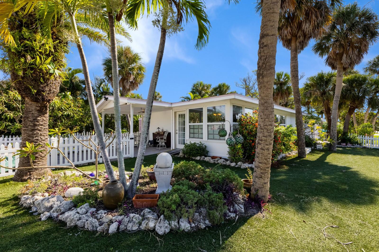 Details for 5801 Imperiore Avenue, HOLMES BEACH, FL 34217