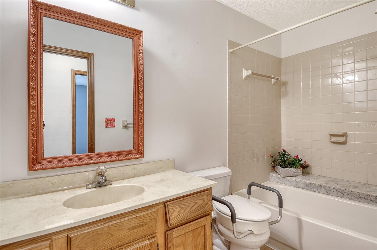 Image 28 of 83 For 8155 Glenbrooke Court