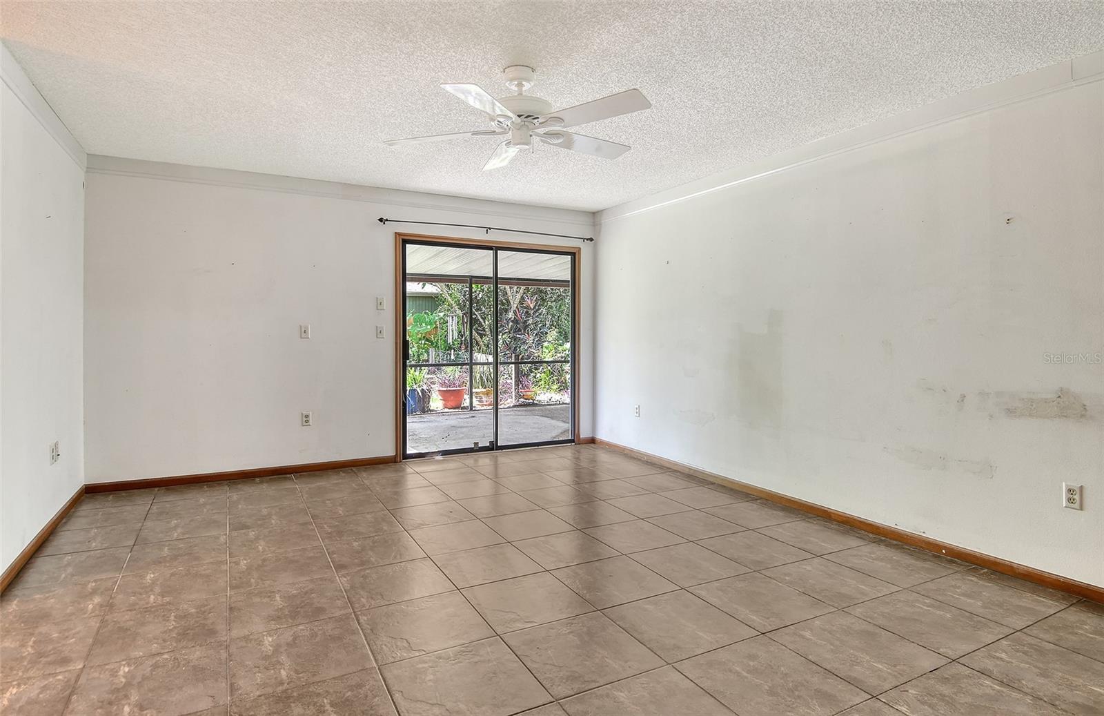 Image 31 of 83 For 8155 Glenbrooke Court