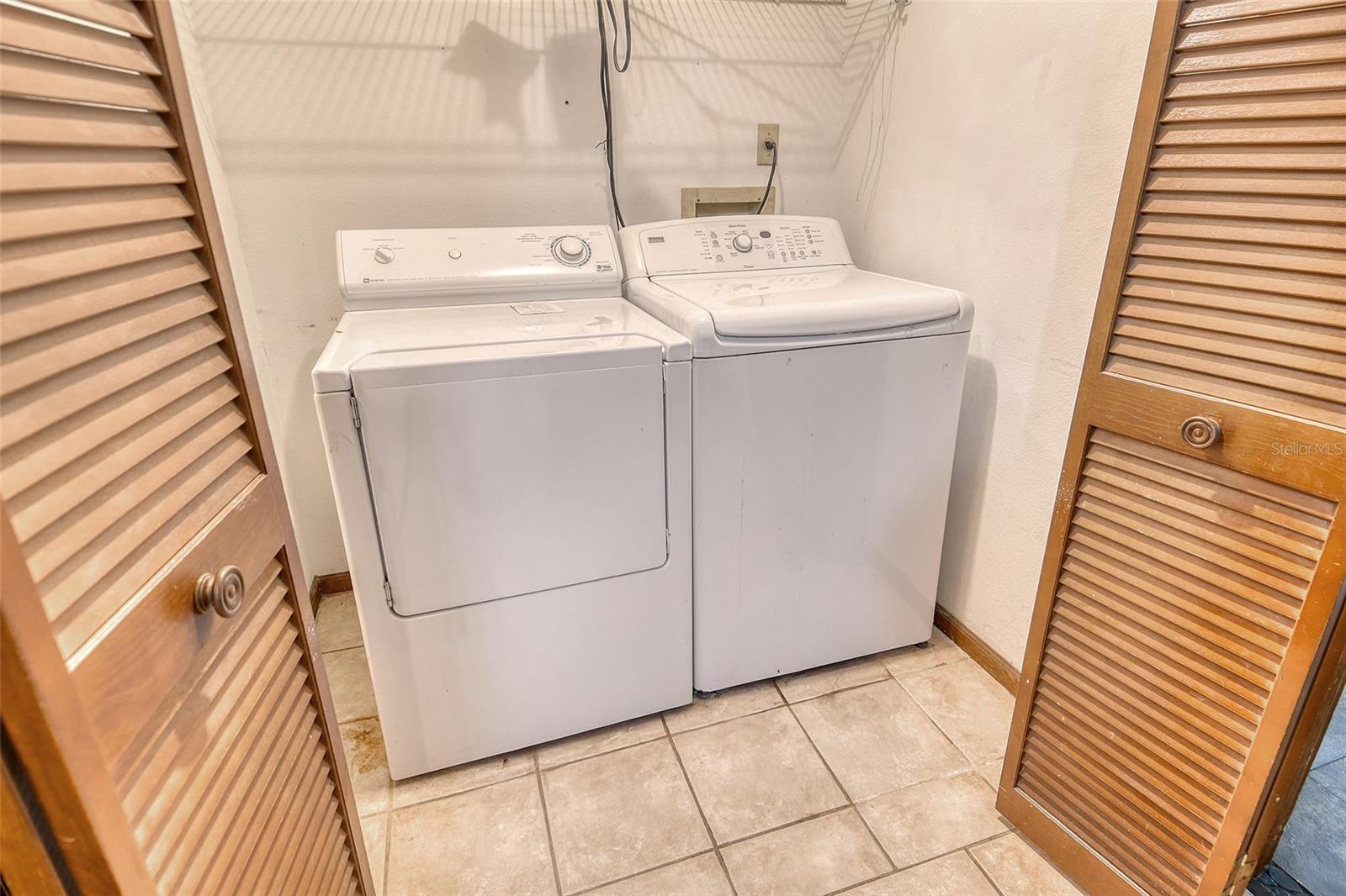 Image 32 of 83 For 8155 Glenbrooke Court