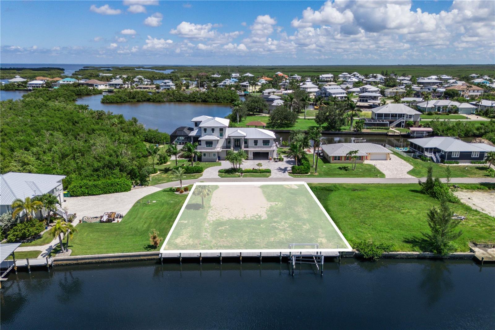 Image 4 of 17 For 24159 Blackbeard Boulevard