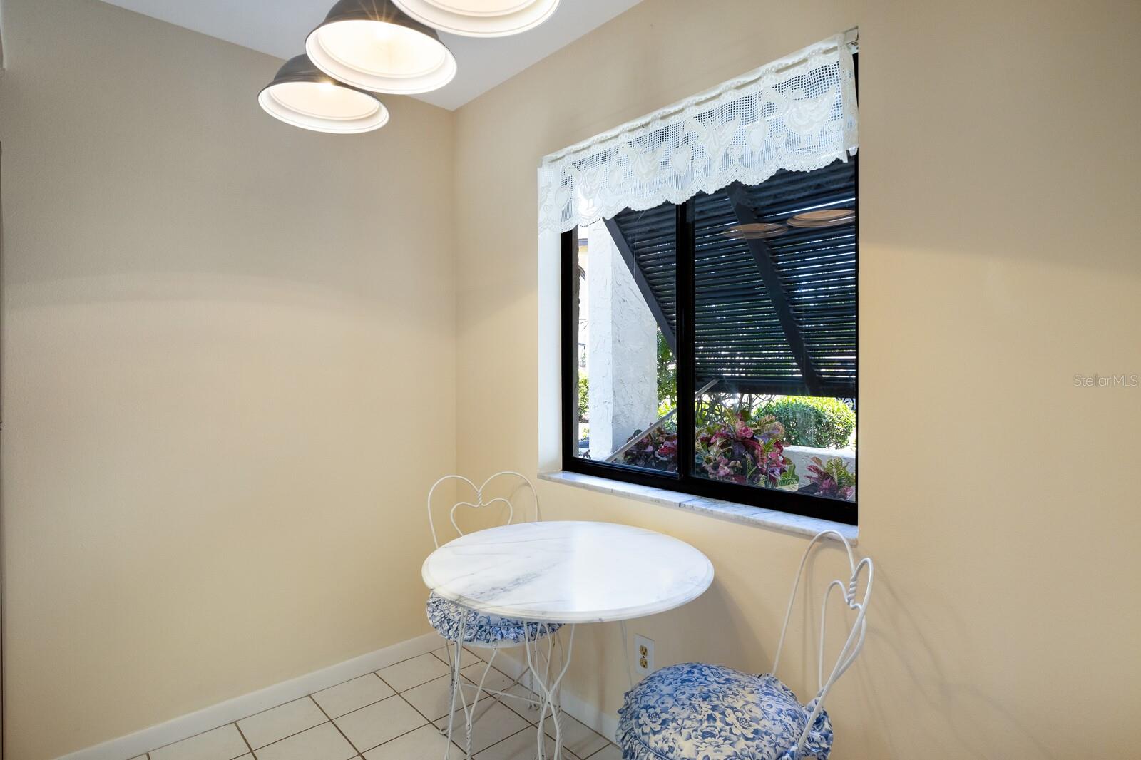 Image 13 of 29 For 4564 Longwater  53