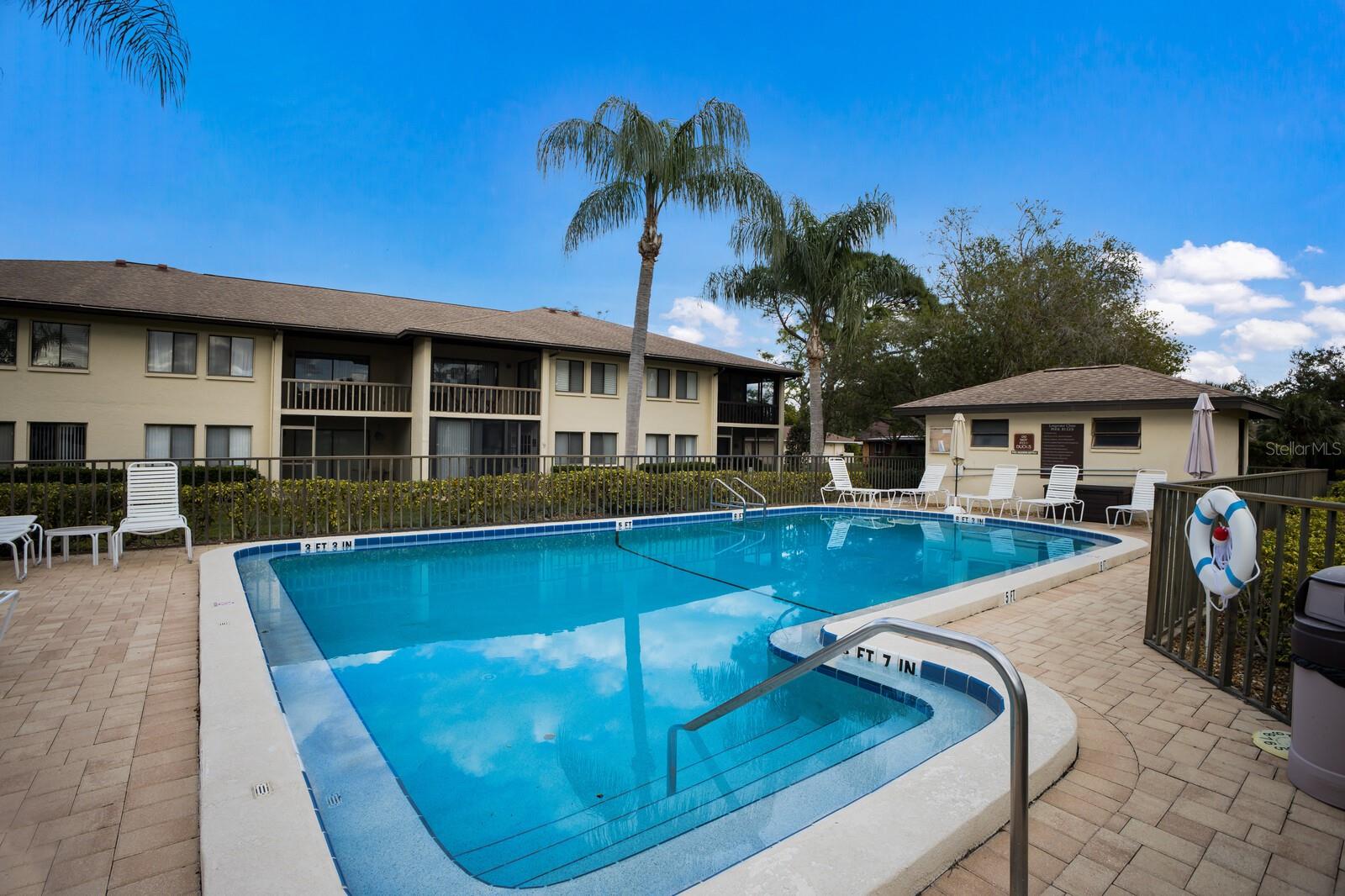 Image 28 of 29 For 4564 Longwater  53