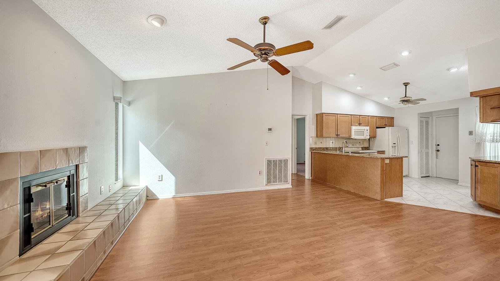 Image 12 of 38 For 6675 Easton Drive