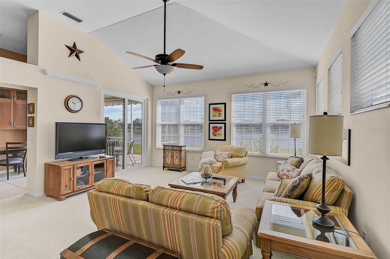 Image 11 of 29 For 4051 Caddie Drive E