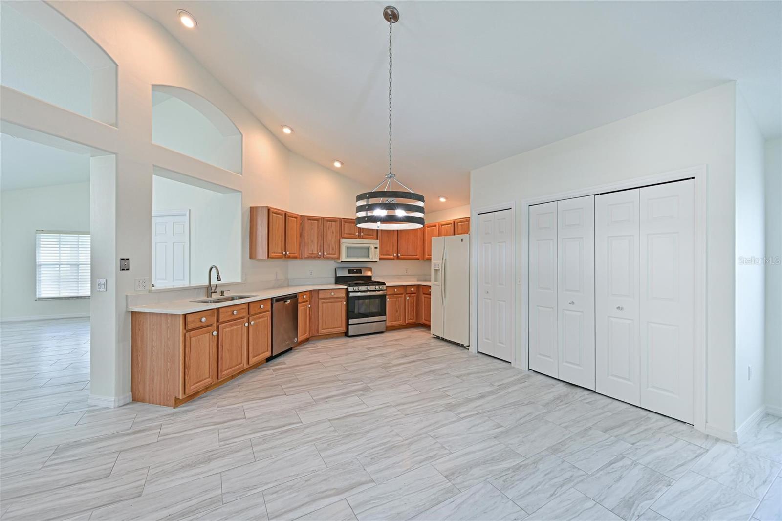 Image 13 of 43 For 6442 Barberry Court