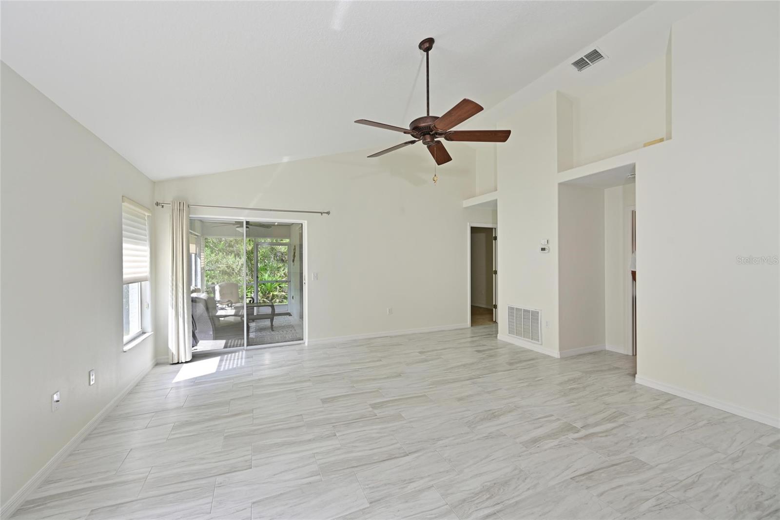 Image 14 of 43 For 6442 Barberry Court