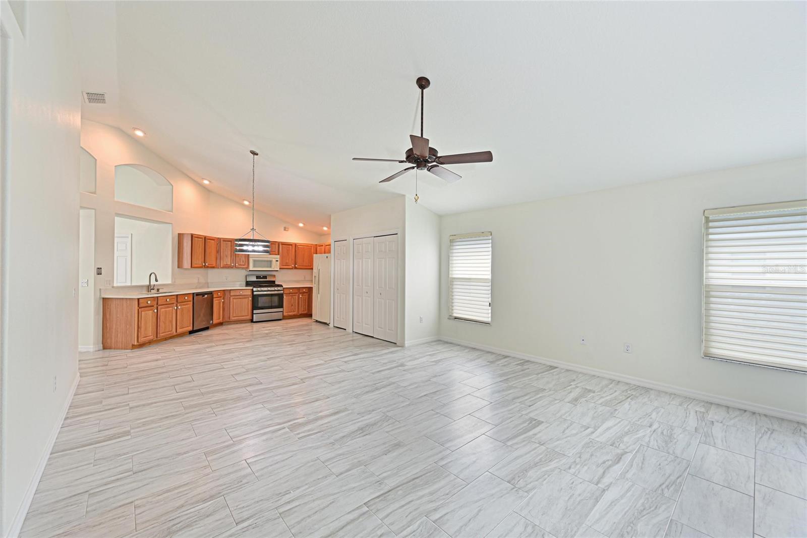 Image 16 of 43 For 6442 Barberry Court