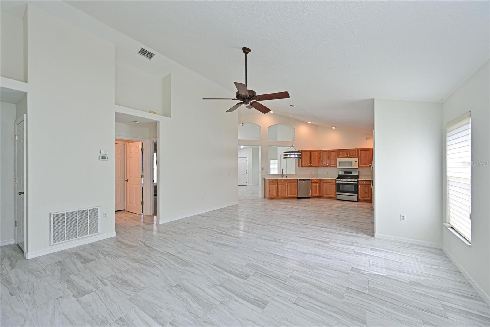 Image 17 of 43 For 6442 Barberry Court