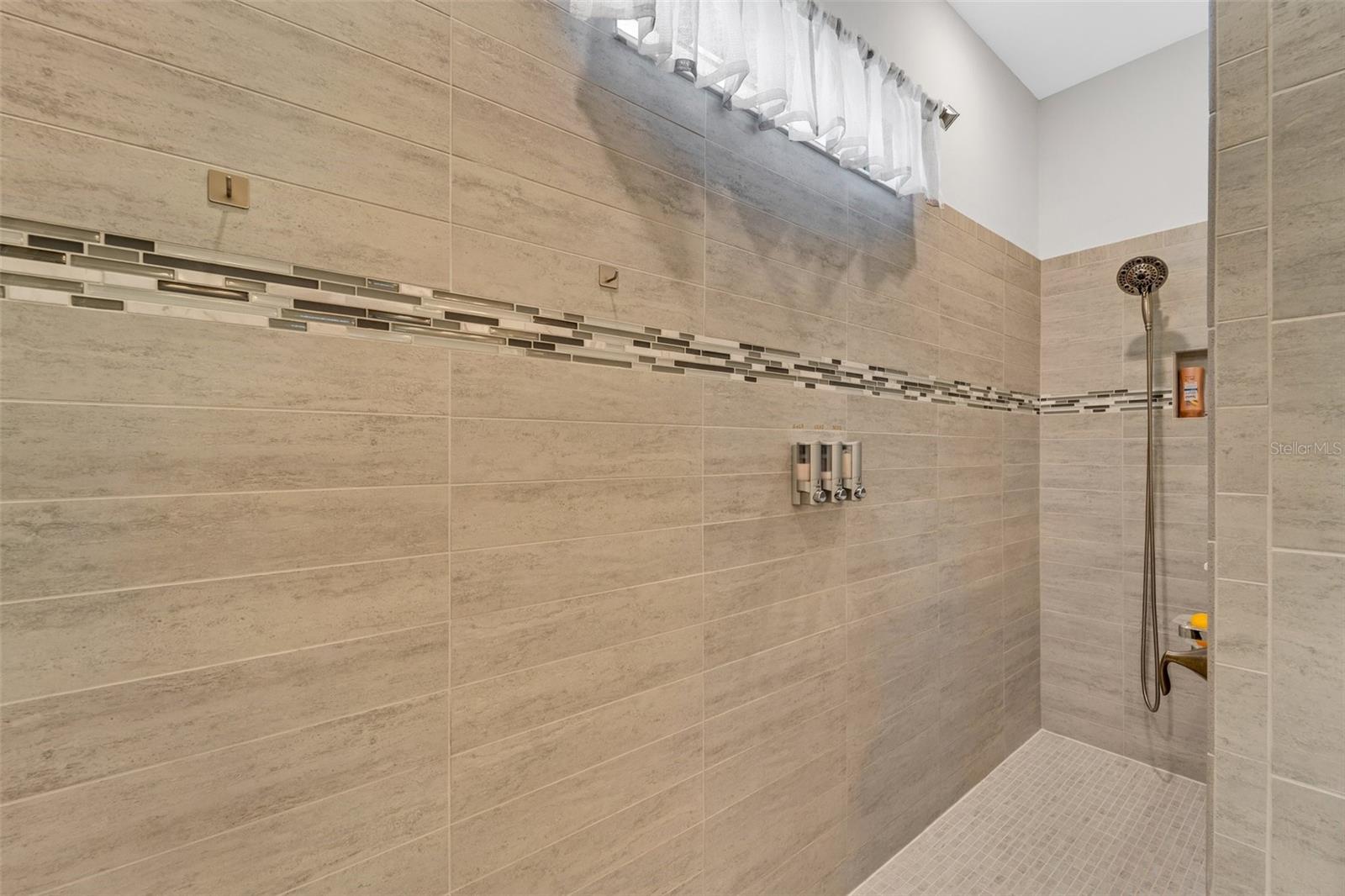 Image 22 of 49 For 5812 Willow Marsh Court
