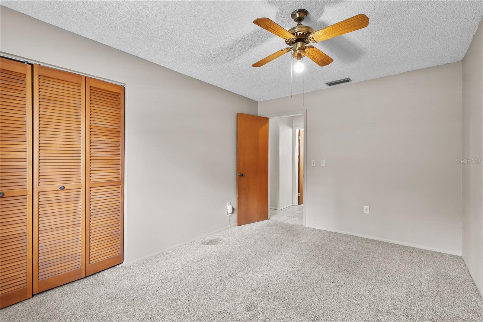 Image 13 of 80 For 3300 Winton Avenue
