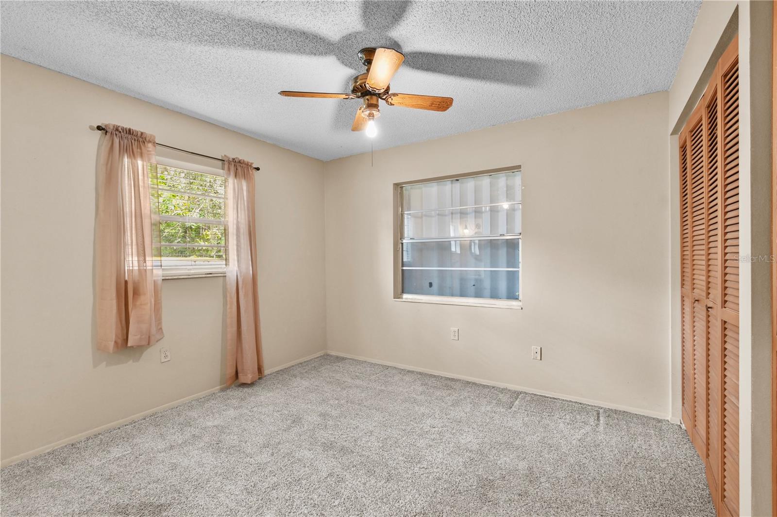 Image 19 of 80 For 3300 Winton Avenue