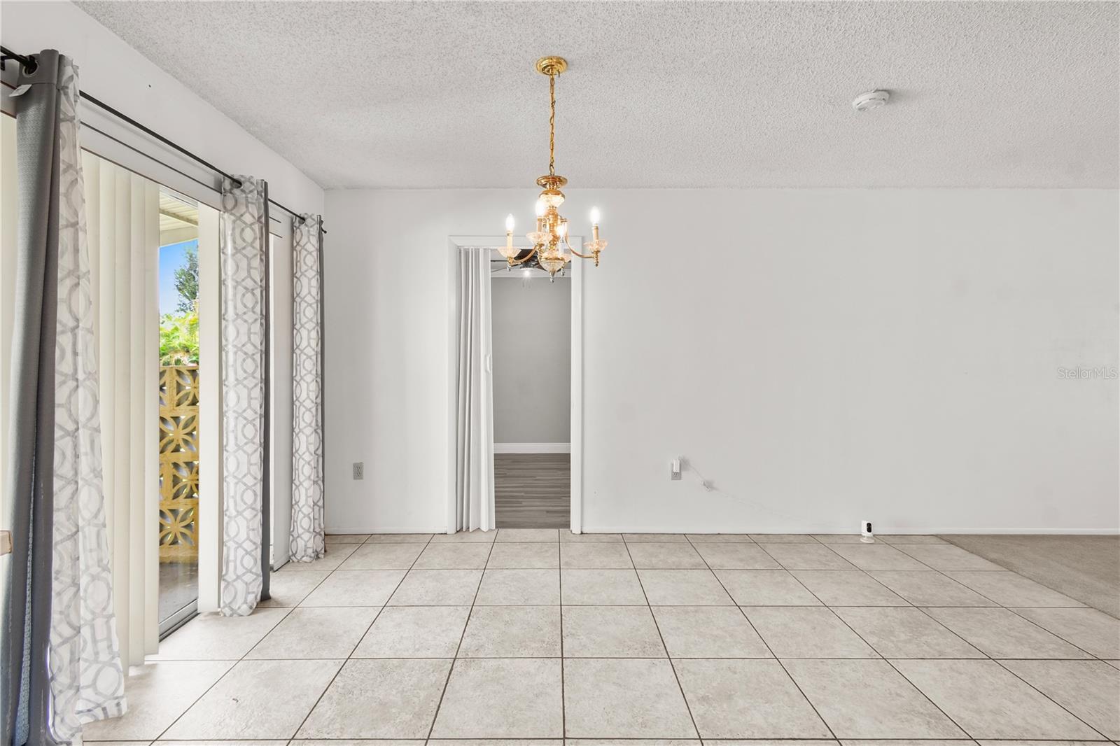 Image 31 of 80 For 3300 Winton Avenue