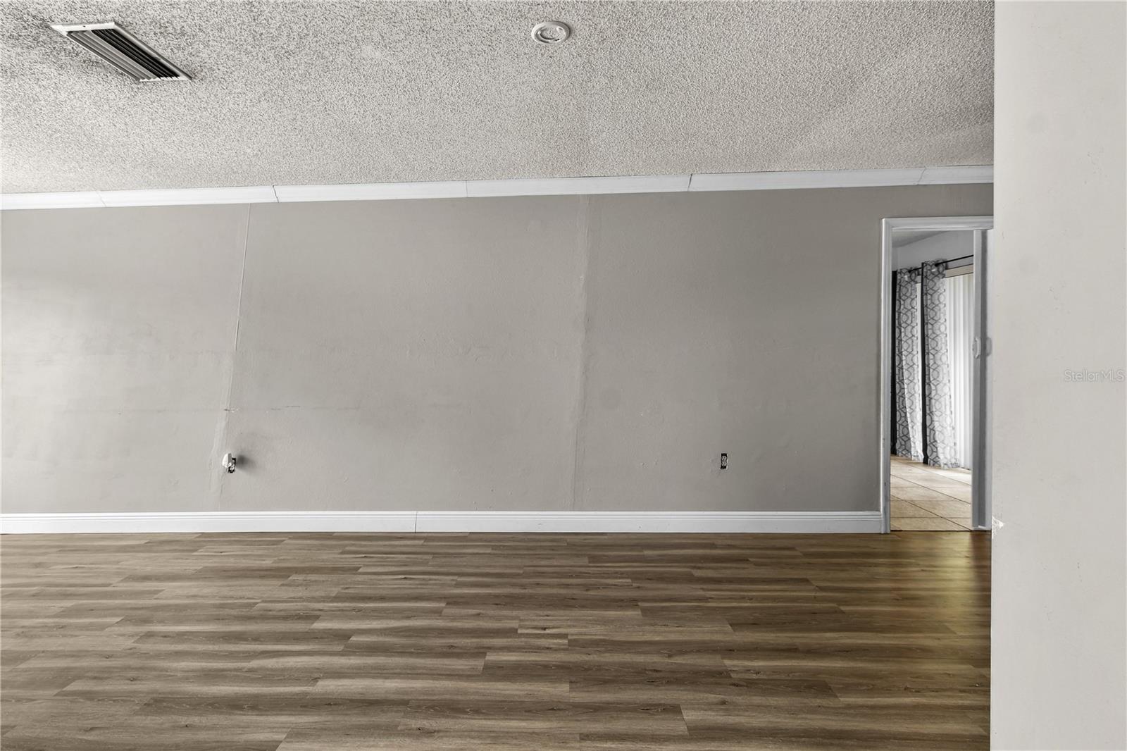 Image 49 of 80 For 3300 Winton Avenue