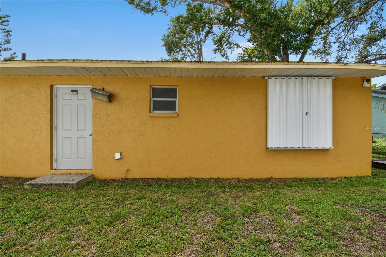 Image 65 of 80 For 3300 Winton Avenue
