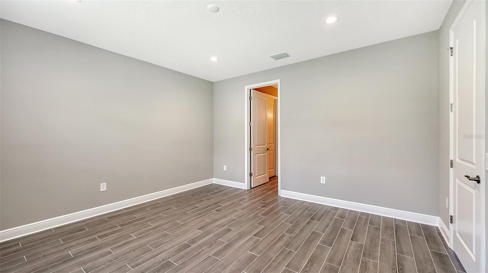 Image 23 of 31 For 12713 Palatka Drive