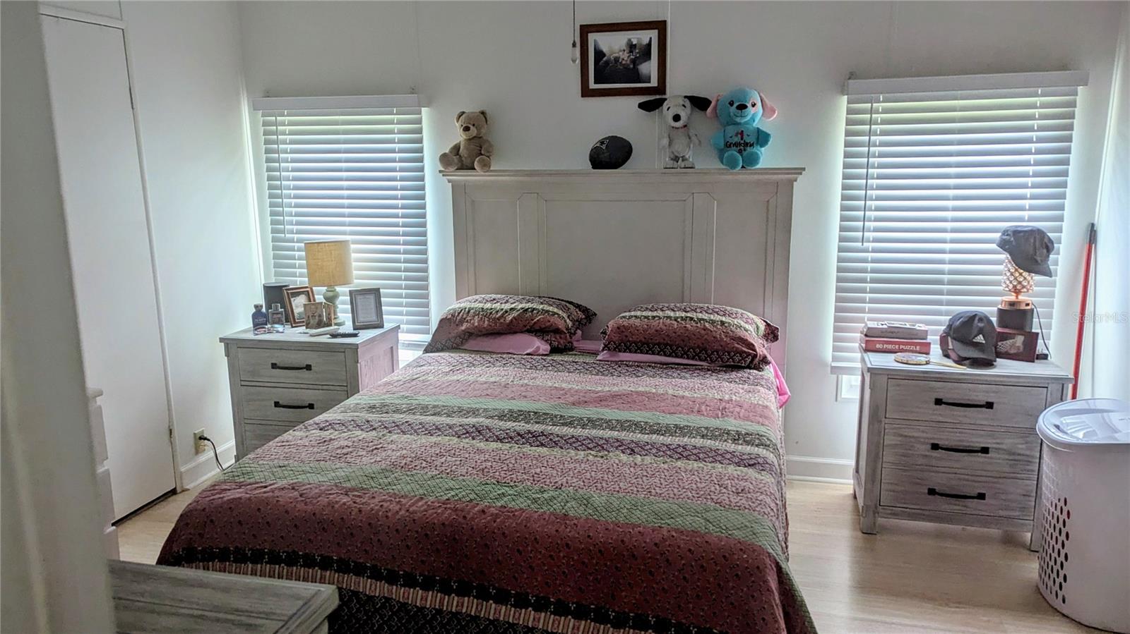 Image 11 of 13 For 105 48th Avenue W