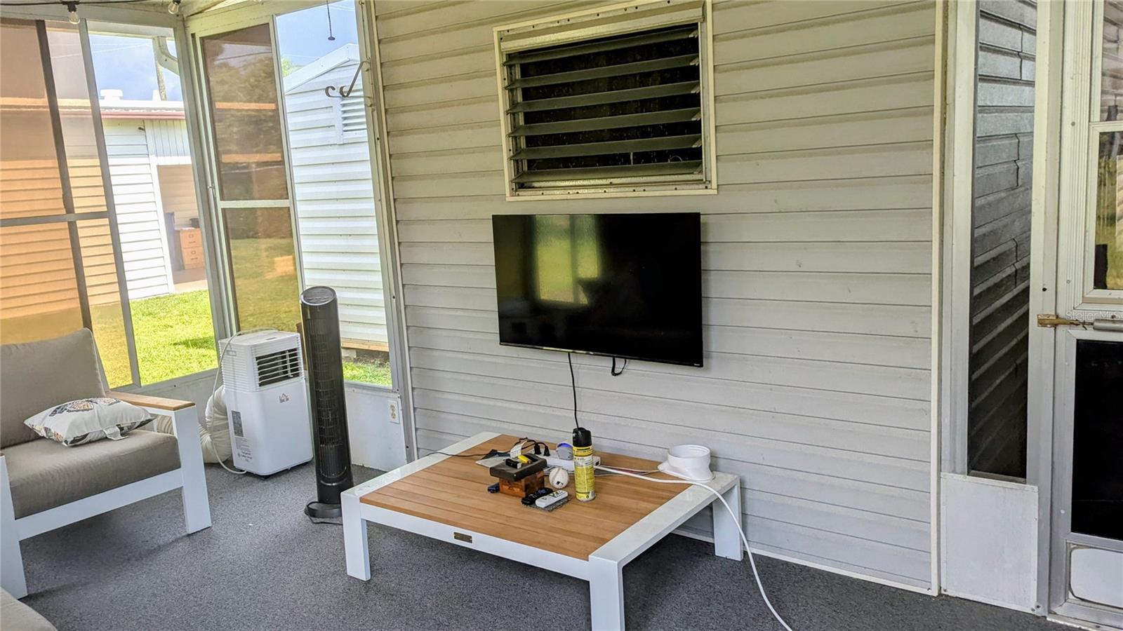 Image 6 of 13 For 105 48th Avenue W