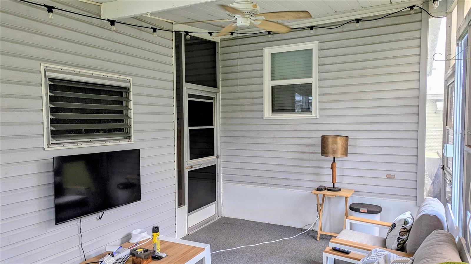 Image 7 of 13 For 105 48th Avenue W