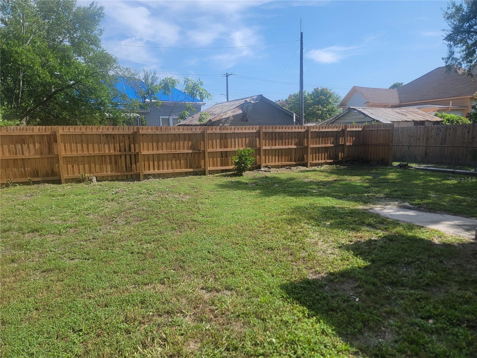 Image 9 of 10 For 2105 Saint Joseph Street